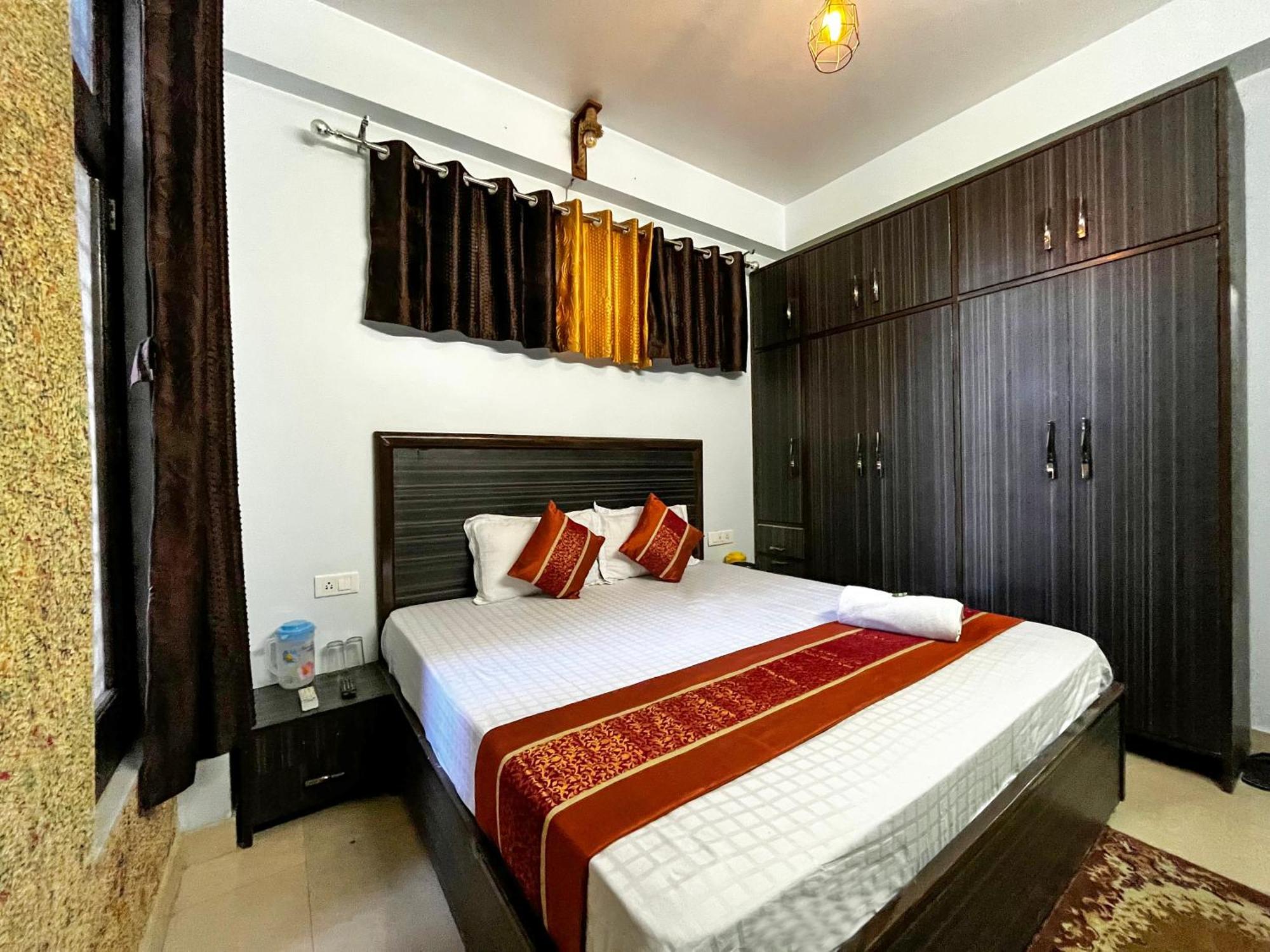 Puri'S Bnb Shimla Buitenkant foto