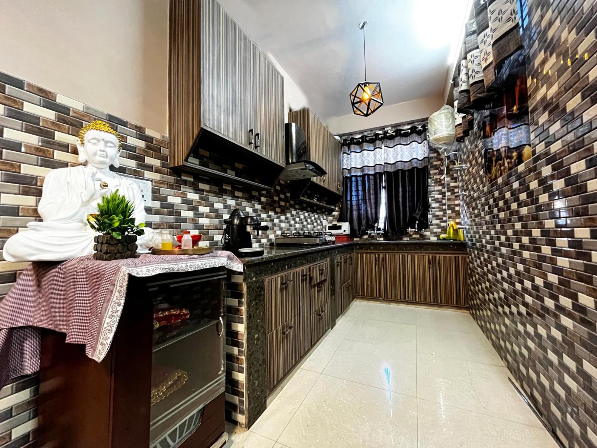 Puri'S Bnb Shimla Buitenkant foto