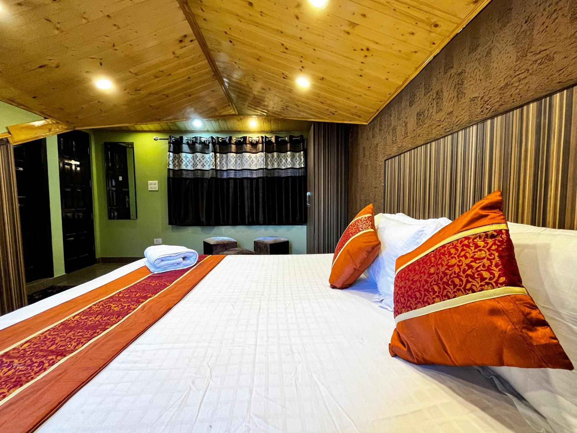 Puri'S Bnb Shimla Buitenkant foto