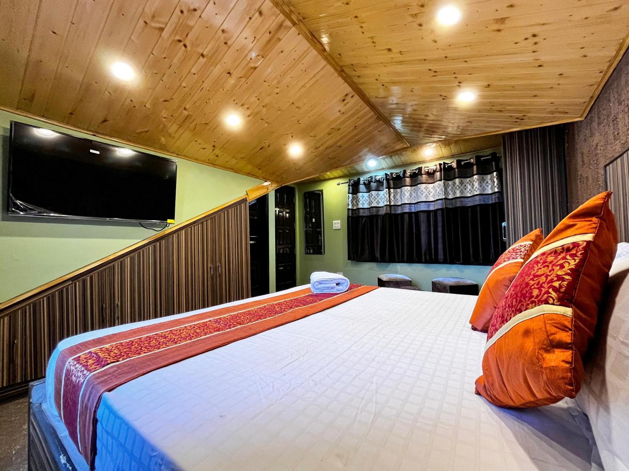 Puri'S Bnb Shimla Buitenkant foto