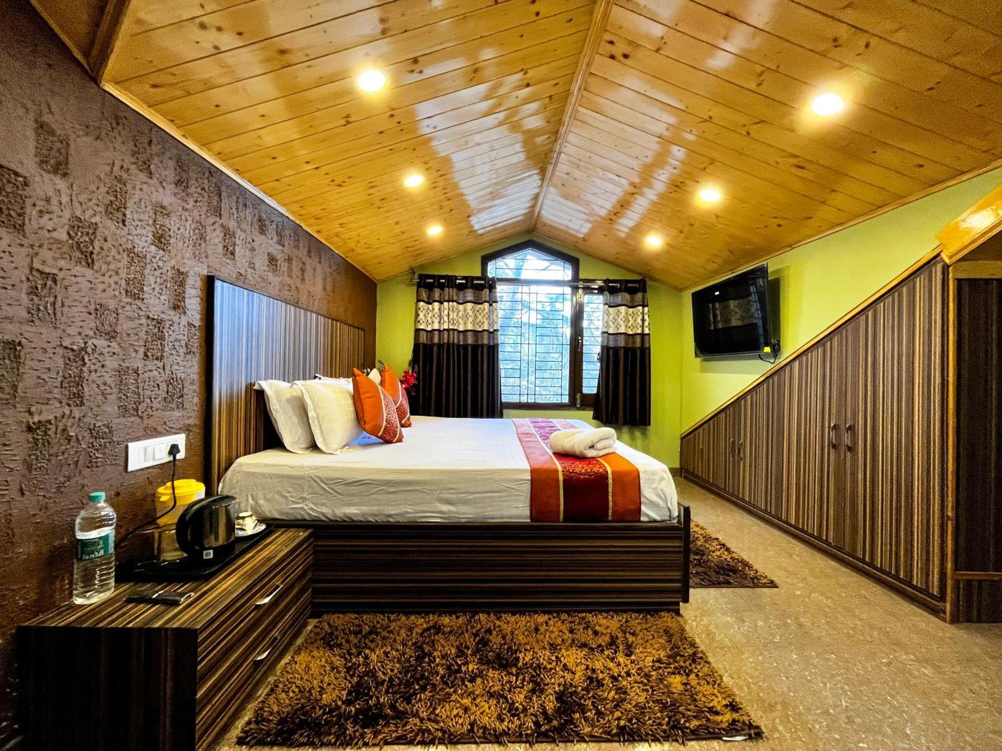 Puri'S Bnb Shimla Buitenkant foto