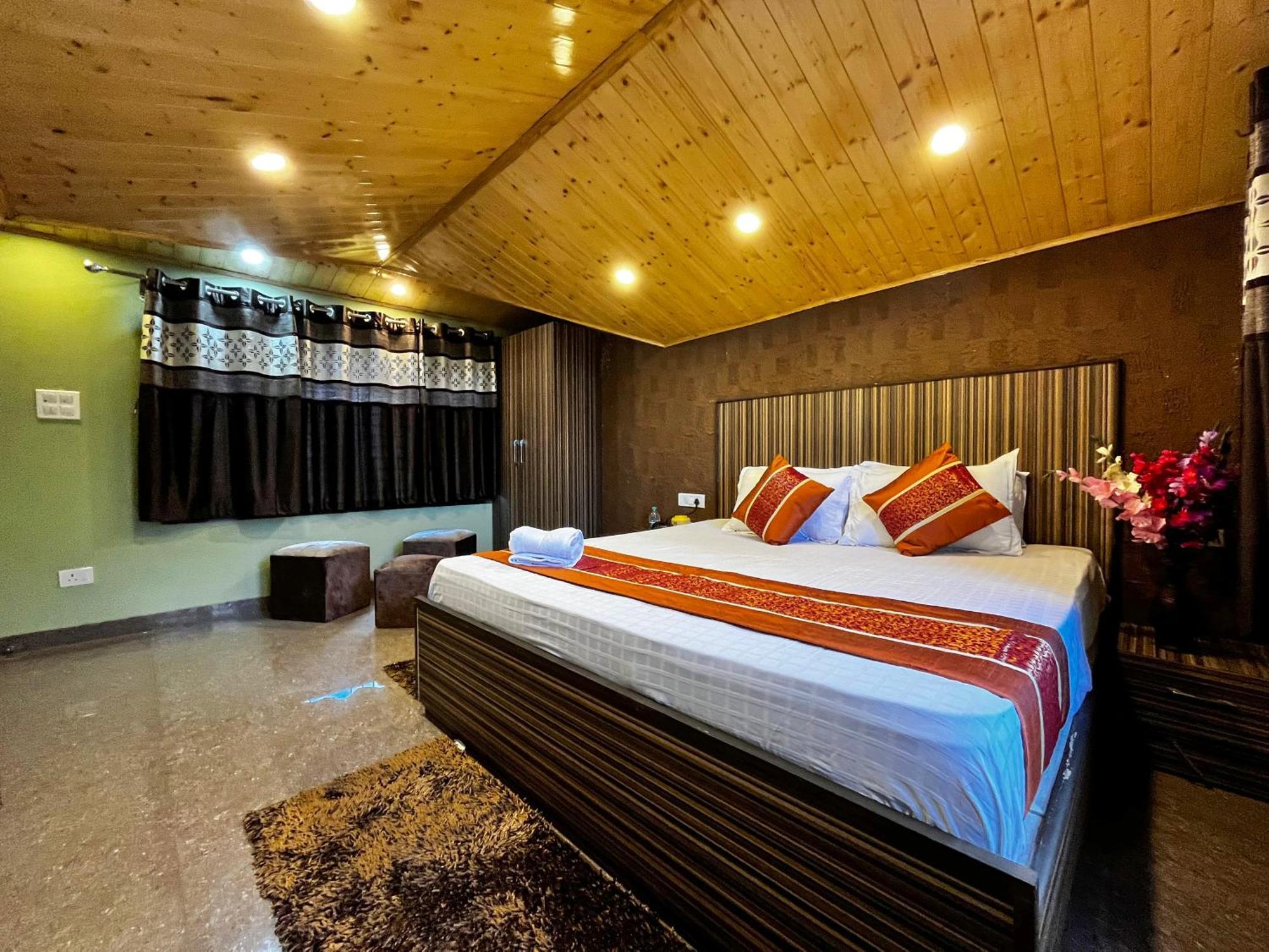 Puri'S Bnb Shimla Buitenkant foto